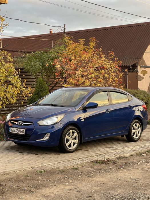 Hyundai accent 2013 год 1.4 бензин автомат