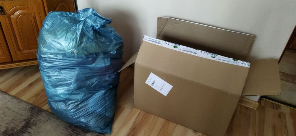 Worek ubrań paka ubrań tania odzież tekstylia handmade DIY używana dam