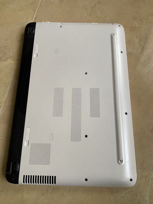 Ноутбук на зарчасти hp