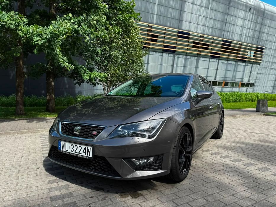 Seat Leon Samochód bardzo zadbany, niski oryginalny przebieg. + opony zimowe