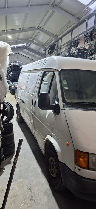 Ford transit 1998 longa 2.5d para peças 
(Motor danificado)
