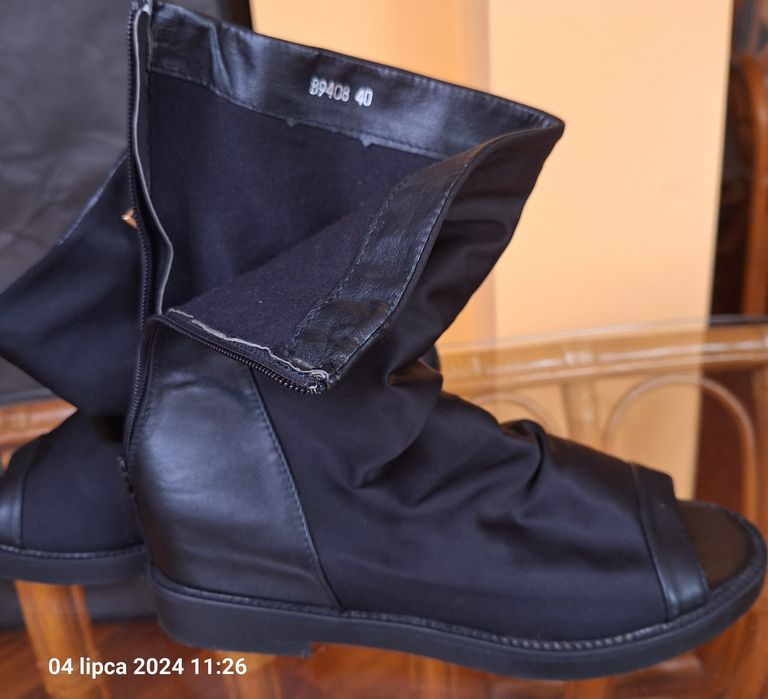 Buty-botki czarne rozmiar 40