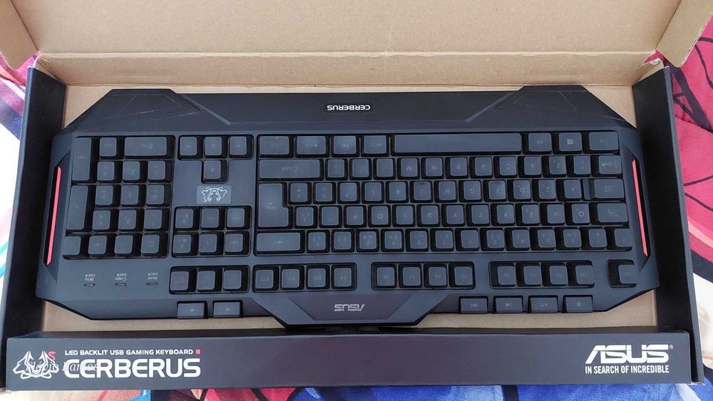 Teclado Asus Cérberus