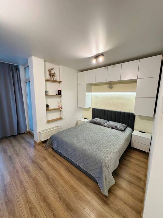 1к квартира студия с лоджией посуточно ЖК Комфорт Таун