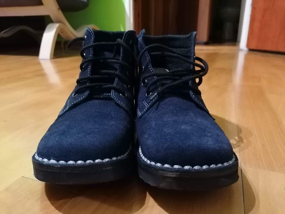 Prawie nowe granatowe buty