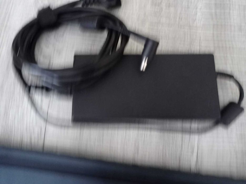 Acer Predator Triton 700 for parts – gaming – burnt motherboard64738555525123123