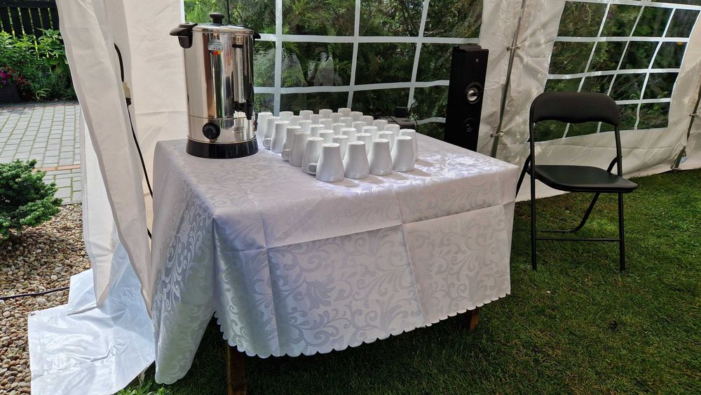 Namiot imprezowy cateringowy stoły,krzesła,zastawa,komunia,urodziny.