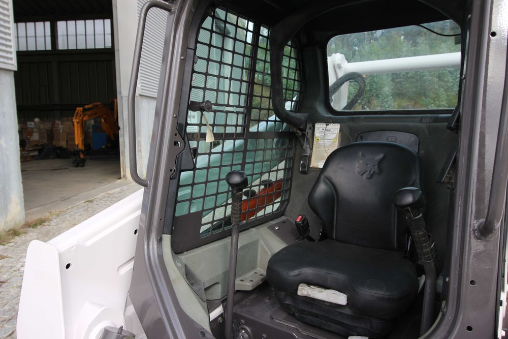 Mini Carregadora de rastos tração Bobcat T 590