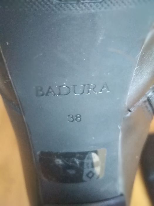 Eleganckie kozaki Badura r. 38 skóra naturalna