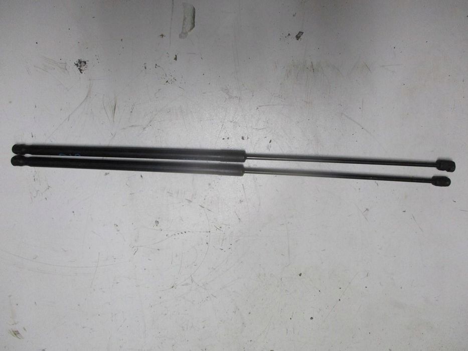 Siłownik teleskop maski AUDI A5 8T0 8T0823359