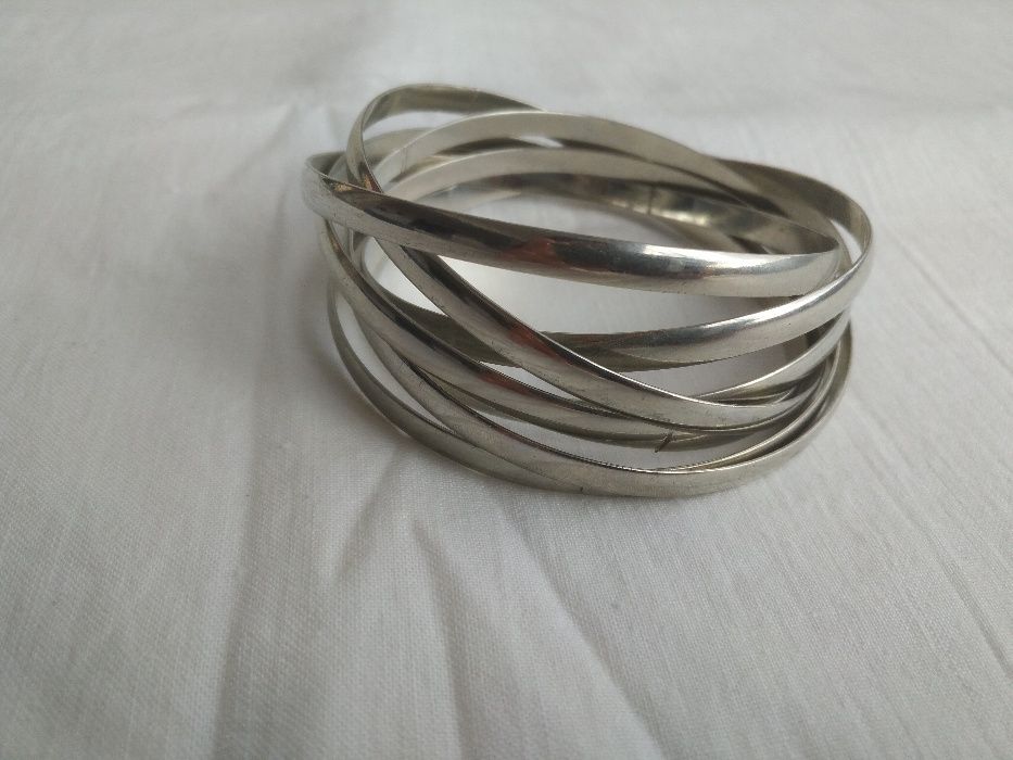 Pulseiras prateadas novas!