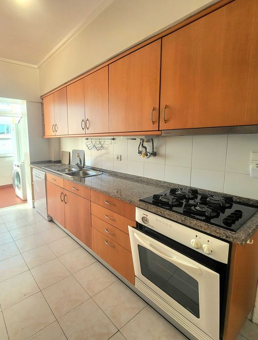 T2 em Linda a Velha com box