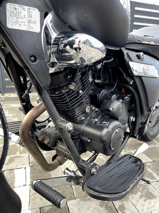 Keeway Superlight 125