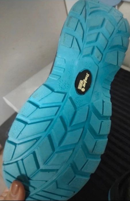 Bota biqueira de aço, marca Jhayber S3 SRC  de segurança, tam 38
