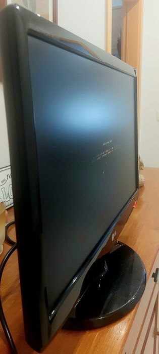 Vendo Monitor LG 22"