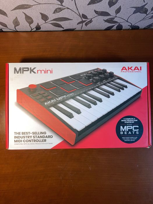 Міді-клавіатура Akai MPK MINI MK3