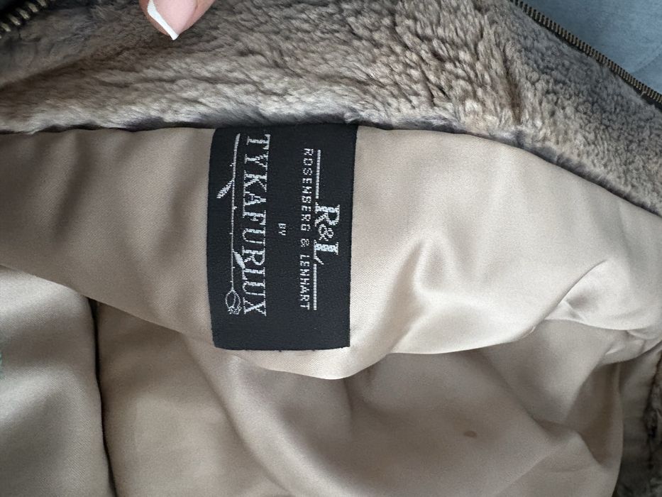 Шуба натуральна на молніі