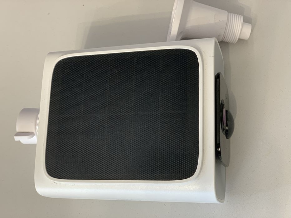 Zewnętrzna inteligentna kamera solarna.