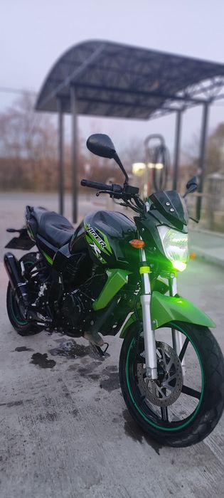 Продам Viper r2 Vm200