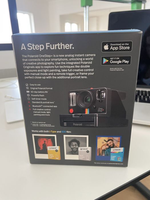 Polaroid one step + i-type camera