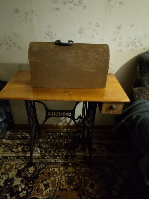 Продаж швейної машинки Singer