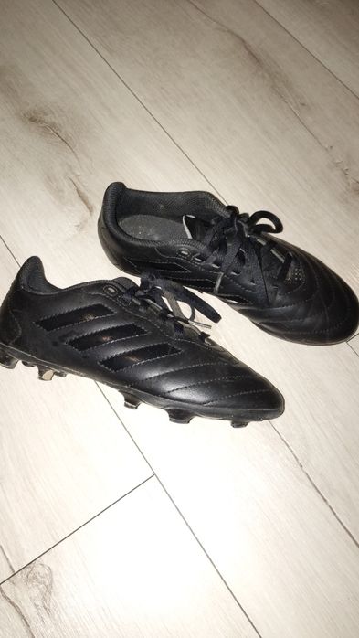 Korki chłopięce adidas do piłki nożnej