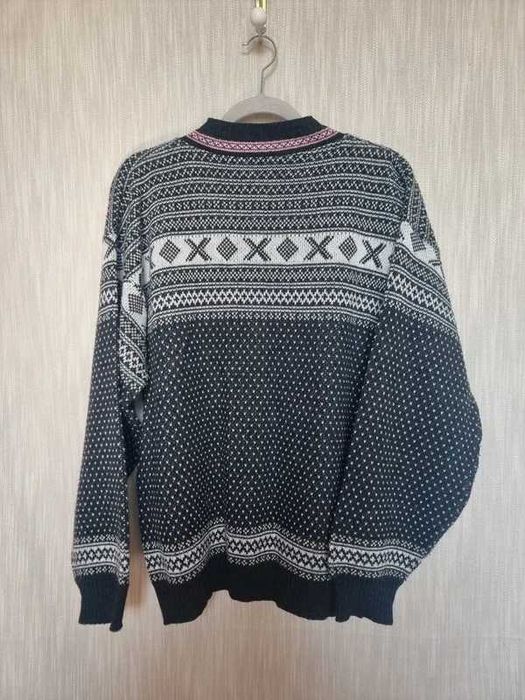 Norweski sweter z wełną