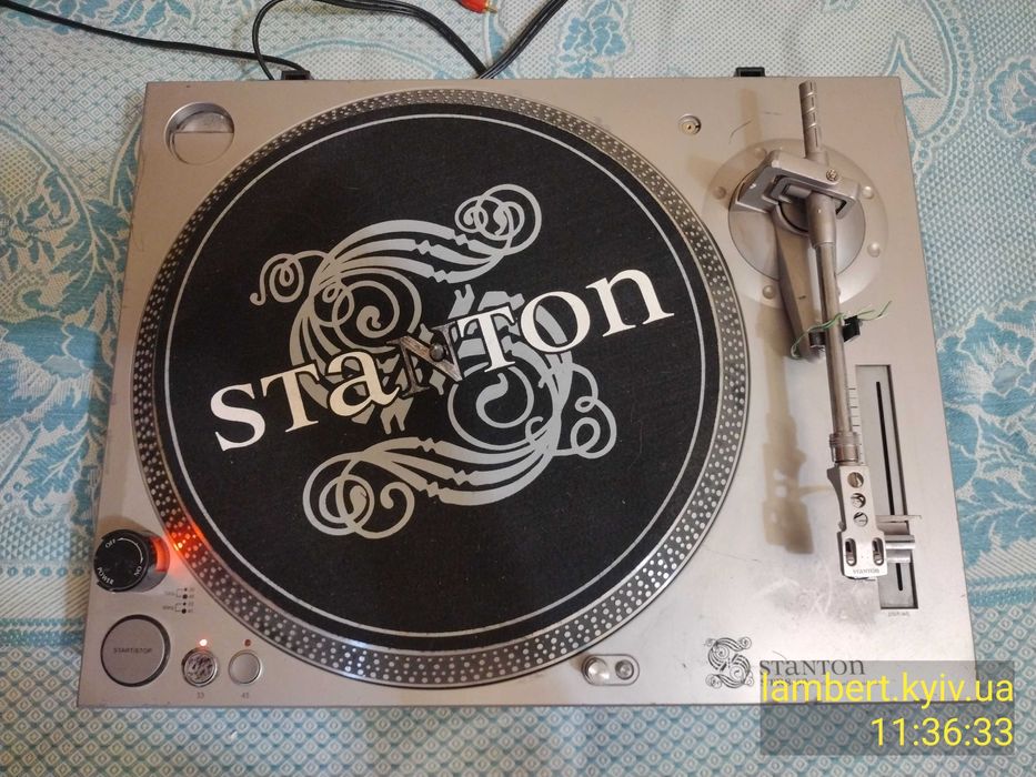 вініловий програвач Stanton STR8-50