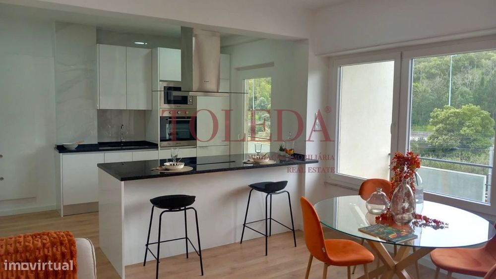 T3 com Varanda Remodelado em Benfica