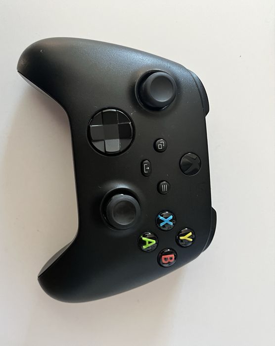 Xbox series s 512 gb з двома джойстиками