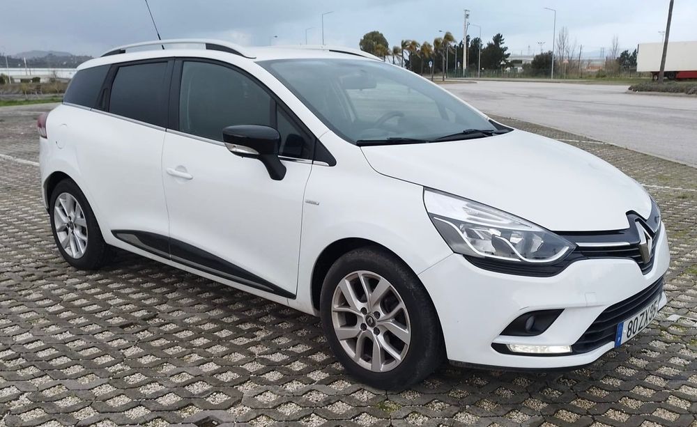 Carrinha Renault Clio 1.2 Gasolina Branco - Muito Económico