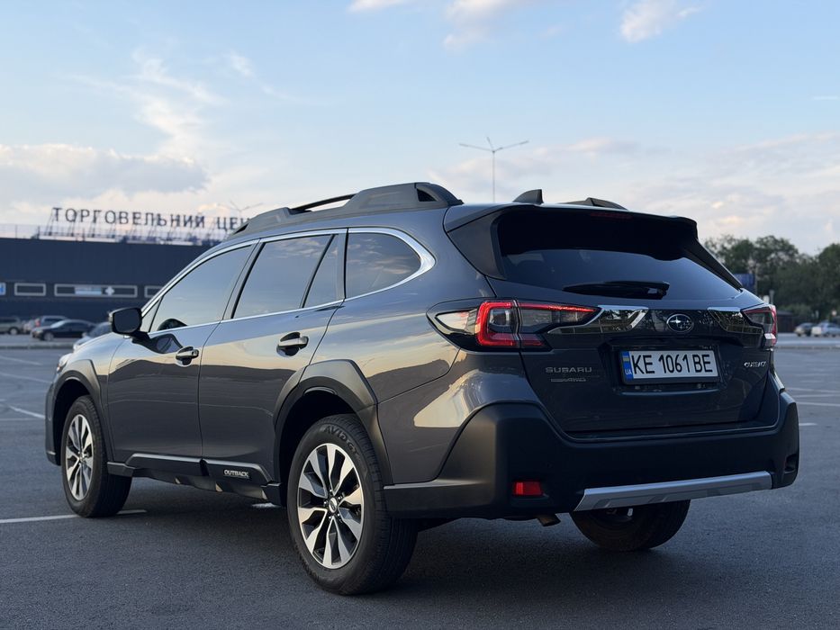 Subaru Outback Limeted 2023
