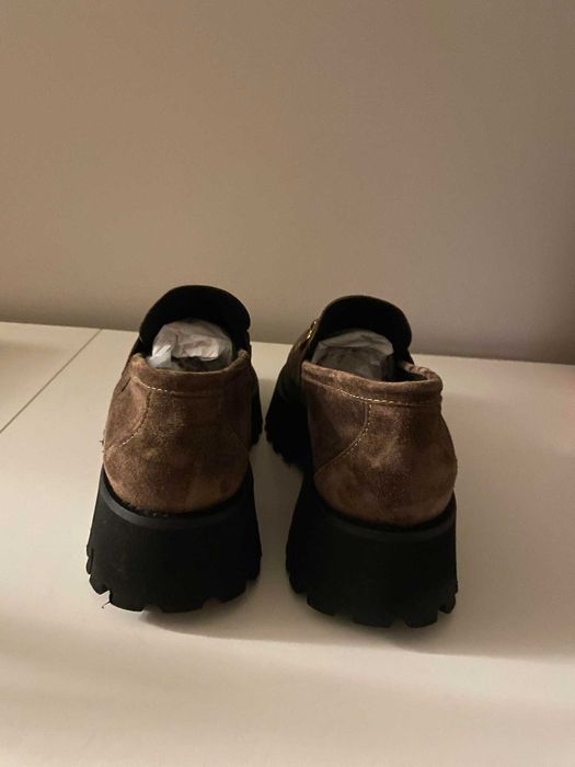 Sapatos Camurça ( Castanho )