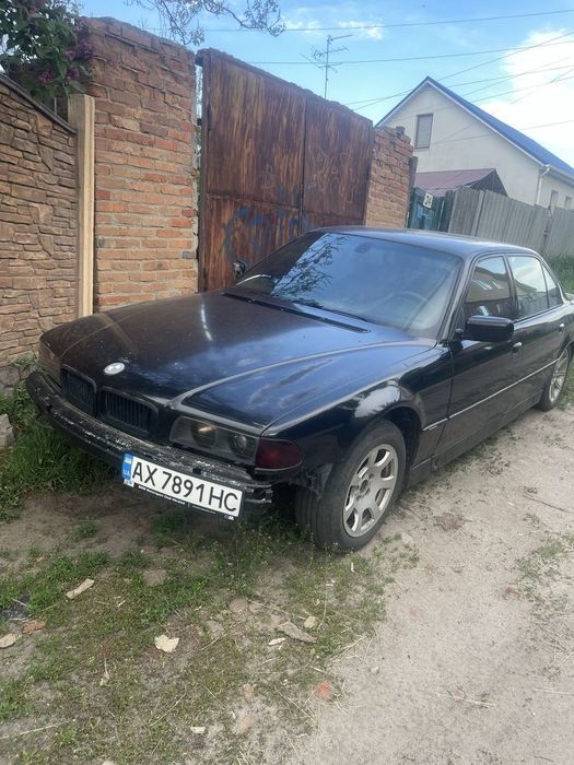 Бмв е38 3,5 лонг