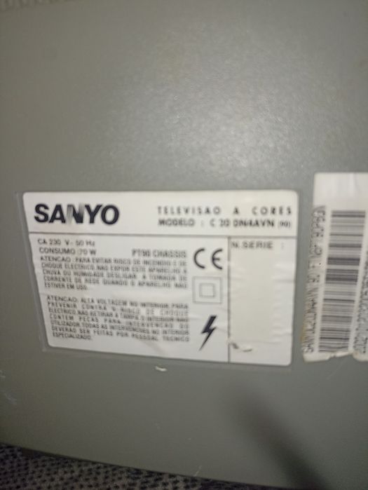Televisão Sanyo  com comando