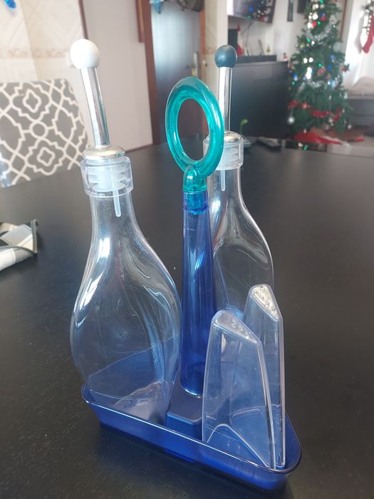 Galheteiro Tupperware novo