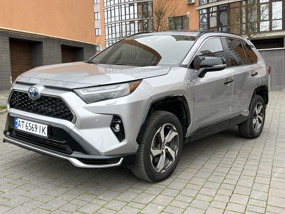 Toyota RAV4 PLUG-IN HYBRID авто продаж