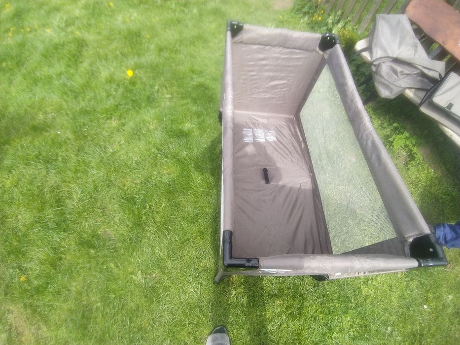 Продам манеж новий