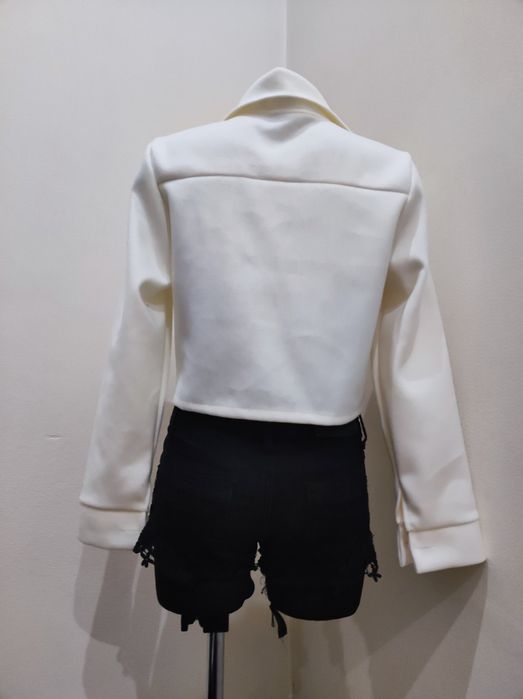 Kurtka narzutka katanka biały śmietankowy guziki uni