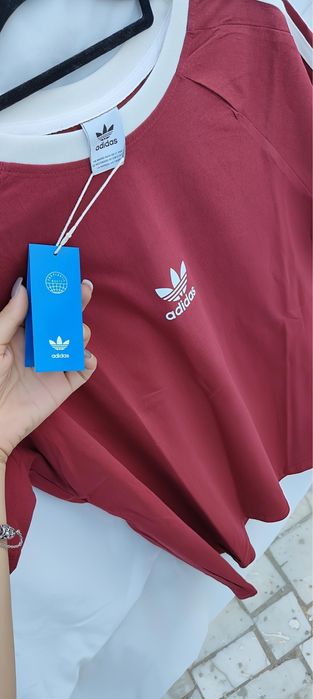 T-shirts adidas
