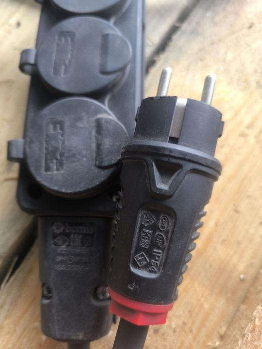 Przedłużacz gumowy 3x2.5 solidny