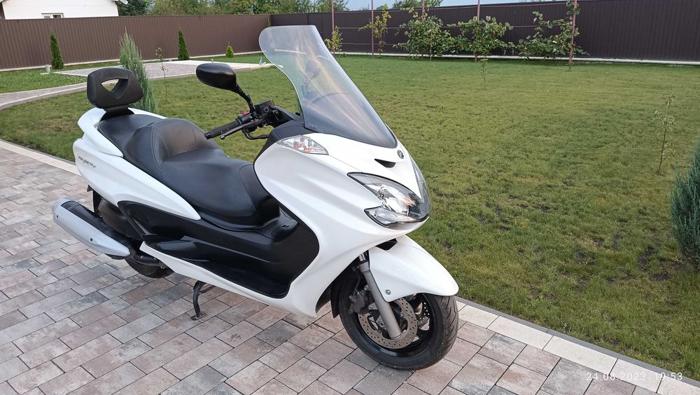 Yamaha YP 400 2011 року
