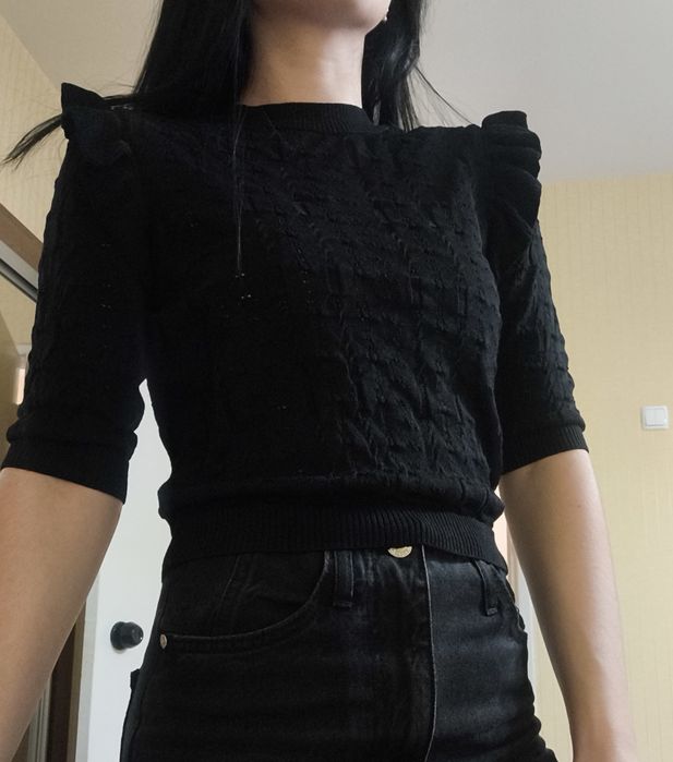 Жіночі блузки різні