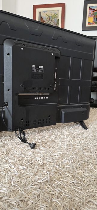 Smart TV LED Ultra HD 50” — Para peças