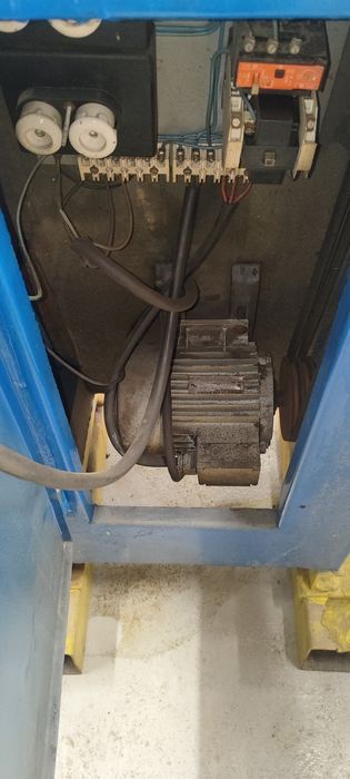 Szlifierka przemysłowa 1,1kw  SDU 300/32 UW