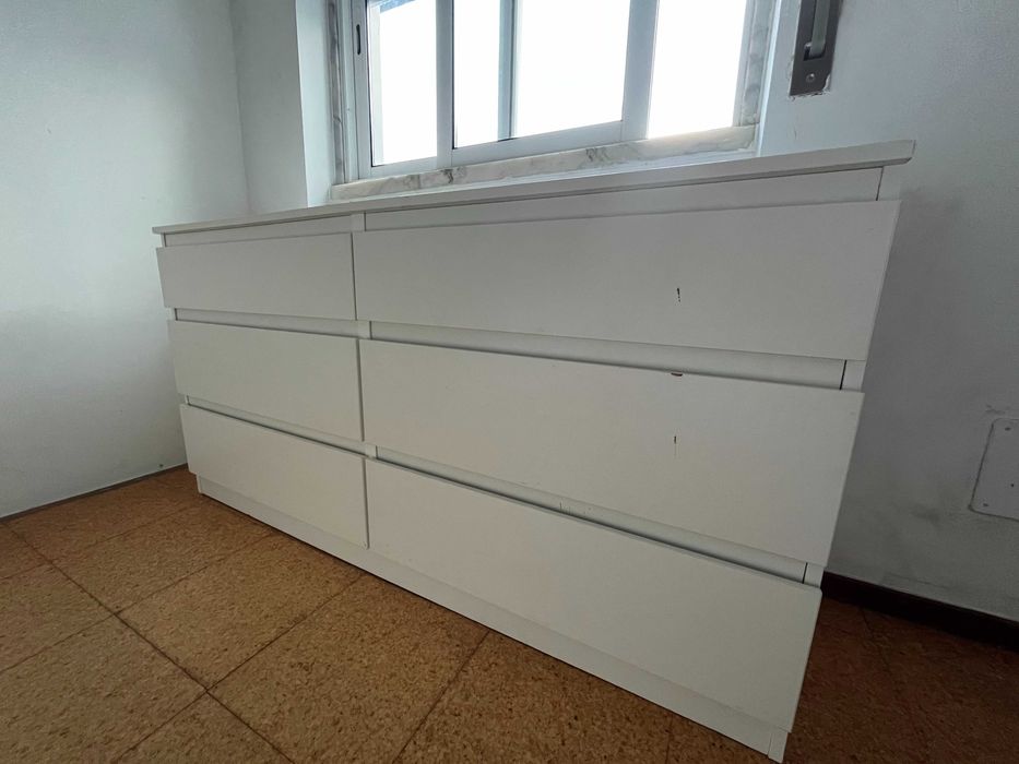 Cómoda com 6 gavetas