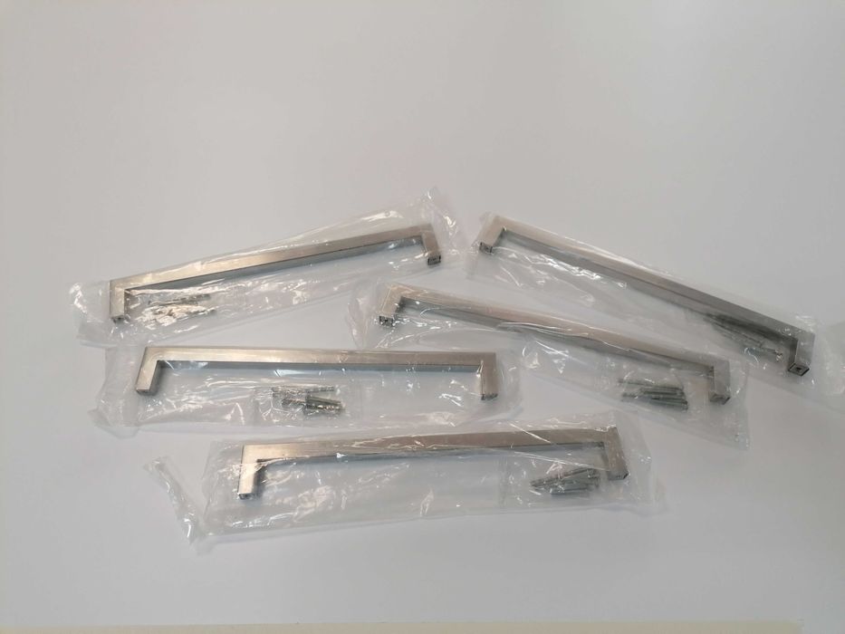 Puxadores inox quadrados