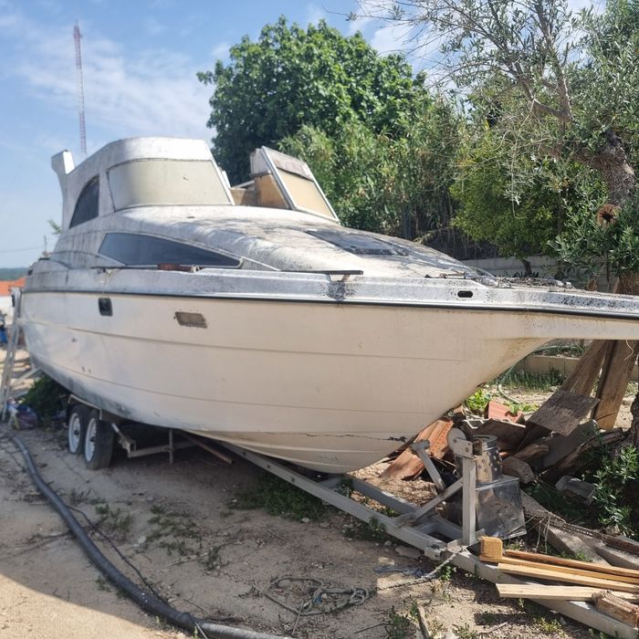Barco bayliner para desocupar