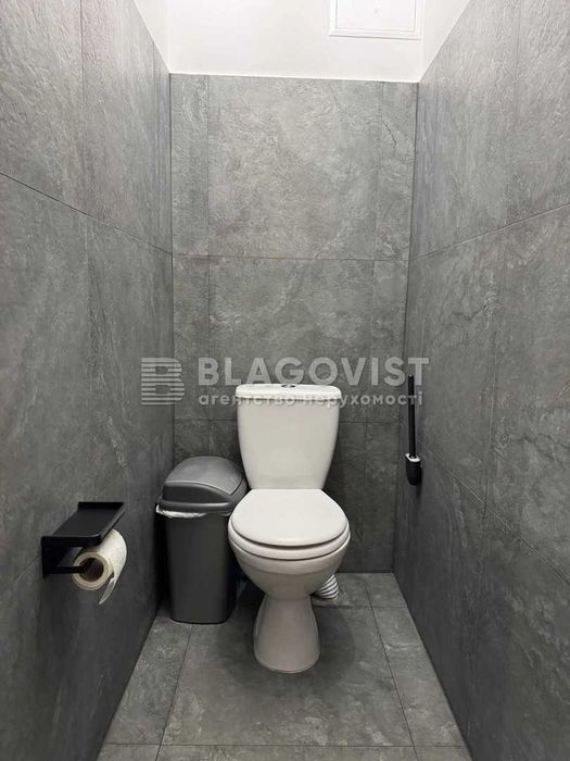 Продаж 2-к квартири Поділ вул. Щекавицька Сталінка цегла