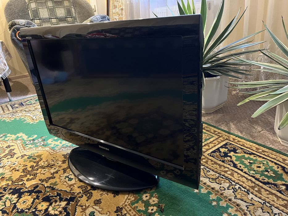 Продам телевизор Toshiba 32 диагональ